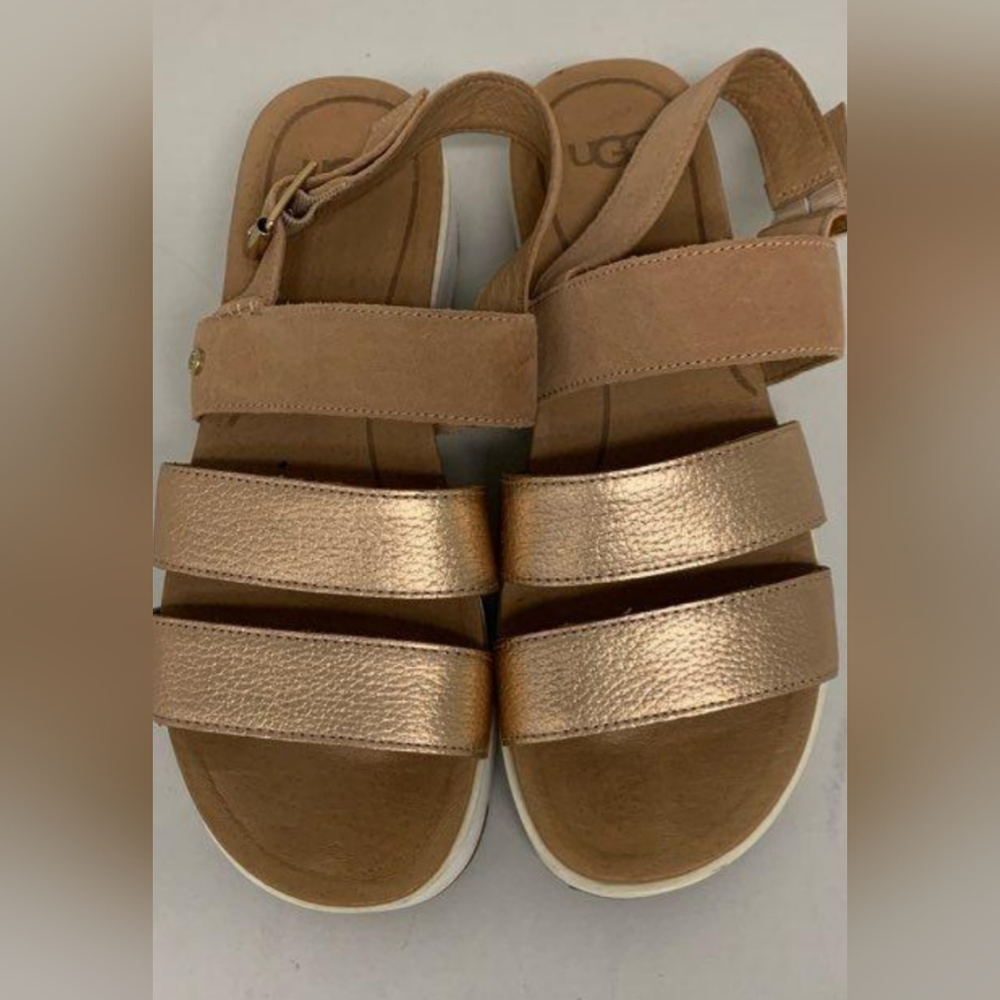 Ugg leather platform metallic rose gold sandals